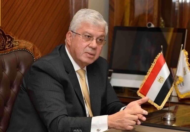 أيمن عاشور: الإطار المرجعي يمثل خارطة طريق لتطوير التعليم العالي في مصر 9 IMG 20250409 WA0016 1 تفاصيل أيمن عاشور: الإطار المرجعي يمثل خارطة طريق لتطوير التعليم العالي في مصر موقع في الجامعة