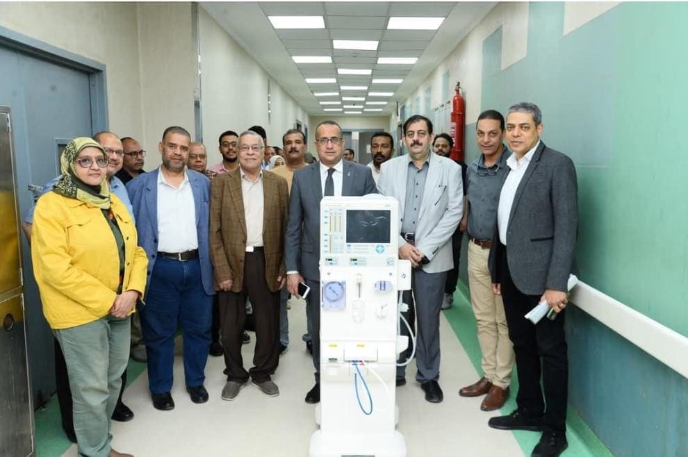 6 مليون جنيه دعم مؤسسة"وفاءً لمصر" لمستشفيات جامعة أسيوط بأجهزة غسيل كُلوي 1 IMG 20250413 WA0020 دعم 6 مليون جنيه دعم مؤسسة"وفاءً لمصر" لمستشفيات جامعة أسيوط بأجهزة غسيل كُلوي موقع في الجامعة