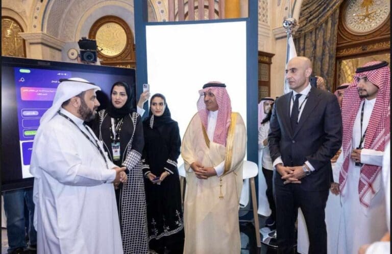 وزير التعليم يتفقد المعرض الدولي للتعليم (EDGEx)..ويطلع على جهود ومبادرات وزارة التعليم السعودية في مجالات تطوير التعليم 9 IMG 20250413 WA0072 1 جامعة جنوب الوادي وزير التعليم يتفقد المعرض الدولي للتعليم (EDGEx)..ويطلع على جهود ومبادرات وزارة التعليم السعودية في مجالات تطوير التعليم موقع في الجامعة