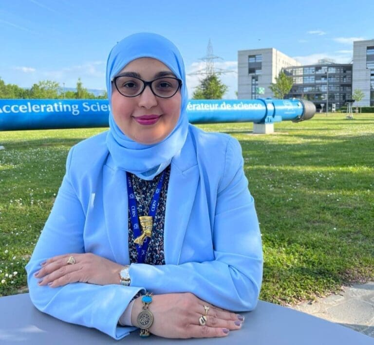 أرفع الجوائز العلمية عالميًا.. من هي الدكتورة شيماء أبو زيد الفائزة بجائزة Breakthrough العالمية في الفيزياء الأساسية لعام 2025؟ 10 الدكتورة شيماء أبو زيد الفائزة بجائزة Breakthrough العالمية في الفيزياء الأساسية لعام 2025