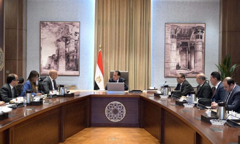 رئيس الوزراء يناقش مقترحًا بشأن إشراك القطاع الخاص في إدارة وتشغيل المدارس الفنية الزراعية 2 IMG 20250420 WA0048 المدارس رئيس الوزراء يناقش مقترحًا بشأن إشراك القطاع الخاص في إدارة وتشغيل المدارس الفنية الزراعية موقع في الجامعة
