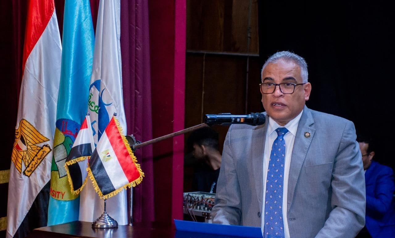 رئيس جامعة طنطا: عنوان مؤتمر التربية النوعية يعكس رؤية وطنية طموحة تحت قيادة الرئيس السيسي 1 IMG 20250423 WA0144 طنطا رئيس جامعة طنطا: عنوان مؤتمر التربية النوعية يعكس رؤية وطنية طموحة تحت قيادة الرئيس السيسي موقع في الجامعة