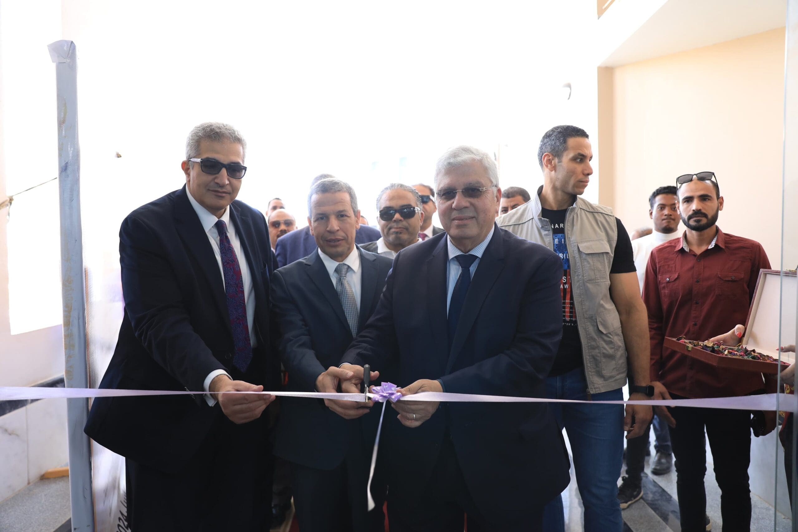 وزير التعليم العالي يفتتح كلية السياحة والفنادق بجامعة الغردقة 1 وزير التعليم العالي يفتتح كلية السياحة والفنادق بجامعة الغردقة