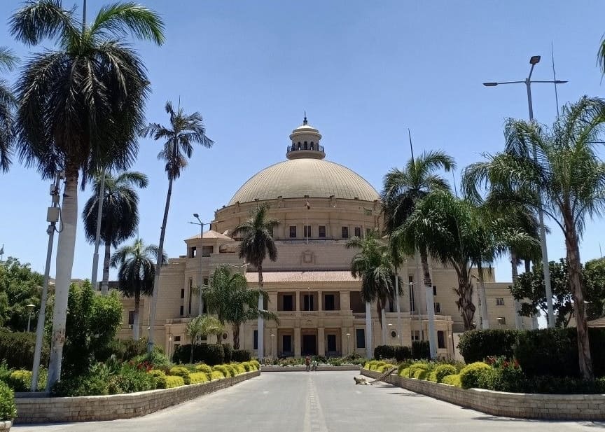 جامعة القاهرة قبلة زعماء العالم.. من مانديلا وأوباما إلى زيارة ماكرون غدًا 1 IMG 7638 جامعة القاهرة جامعة القاهرة قبلة زعماء العالم.. من مانديلا وأوباما إلى زيارة ماكرون غدًا موقع في الجامعة