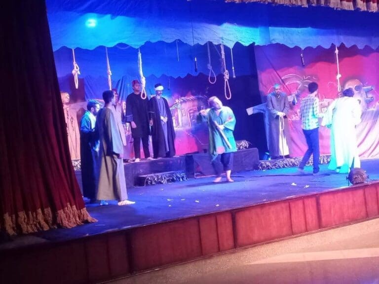 مهرجان المسرح الجامعي يشعل الخيال والإبداع بين كليات جامعة الزقازيق 2 IMG 8626 الخولي مهرجان المسرح الجامعي يشعل الخيال والإبداع بين كليات جامعة الزقازيق موقع في الجامعة