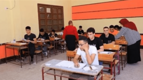 كيف نتعامل مع التوتر في فترة الامتحانات؟.. داعية يقدم نصائح ذهبية لأولياء الأمور والطلاب - فيديو 1 طلاب