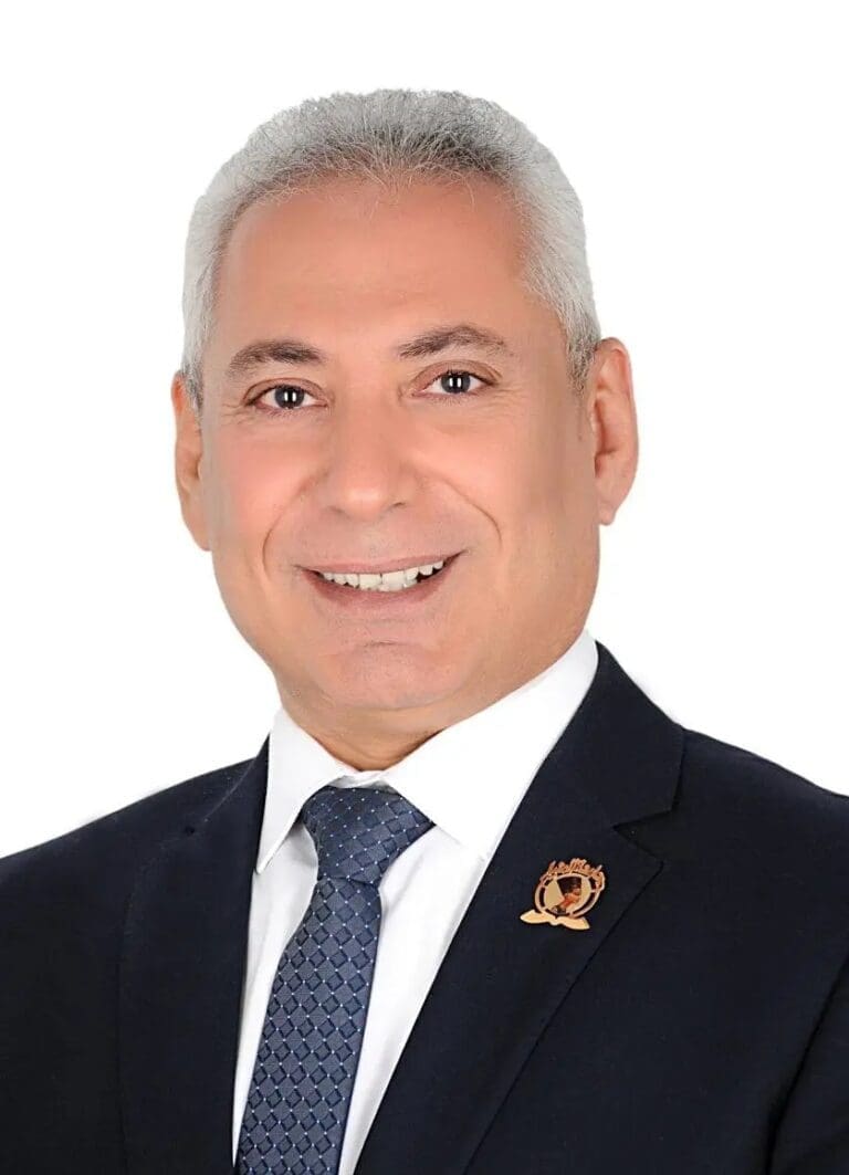 رئيس جامعة المنيا يهنئ الرئيس السيسي بمناسبة عيد العمال 17 1746089831493 موسوعة الأديان العالمية رئيس جامعة المنيا يهنئ الرئيس السيسي بمناسبة عيد العمال موقع في الجامعة