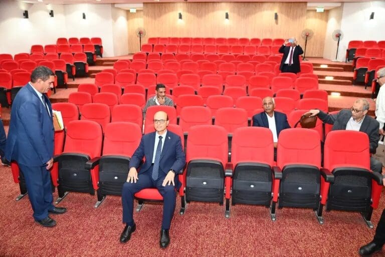 بالصور.. رئيس جامعة أسيوط الأهلية يتفقد مسرح الجامعة بعد افتتاحه 7 1746104087109 موسوعة الأديان العالمية بالصور.. رئيس جامعة أسيوط الأهلية يتفقد مسرح الجامعة بعد افتتاحه موقع في الجامعة