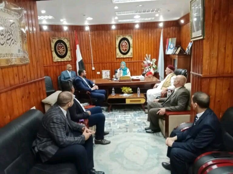 لتحقيق التميز.. مدير تعليم مطروح تجتمع مع رؤساء مجالس إدارات المدارس الخاصة 35 1746624841766 لتحقيق التميز.. مدير تعليم مطروح تجتمع مع رؤساء مجالس إدارات المدارس الخاصة موقع في الجامعة