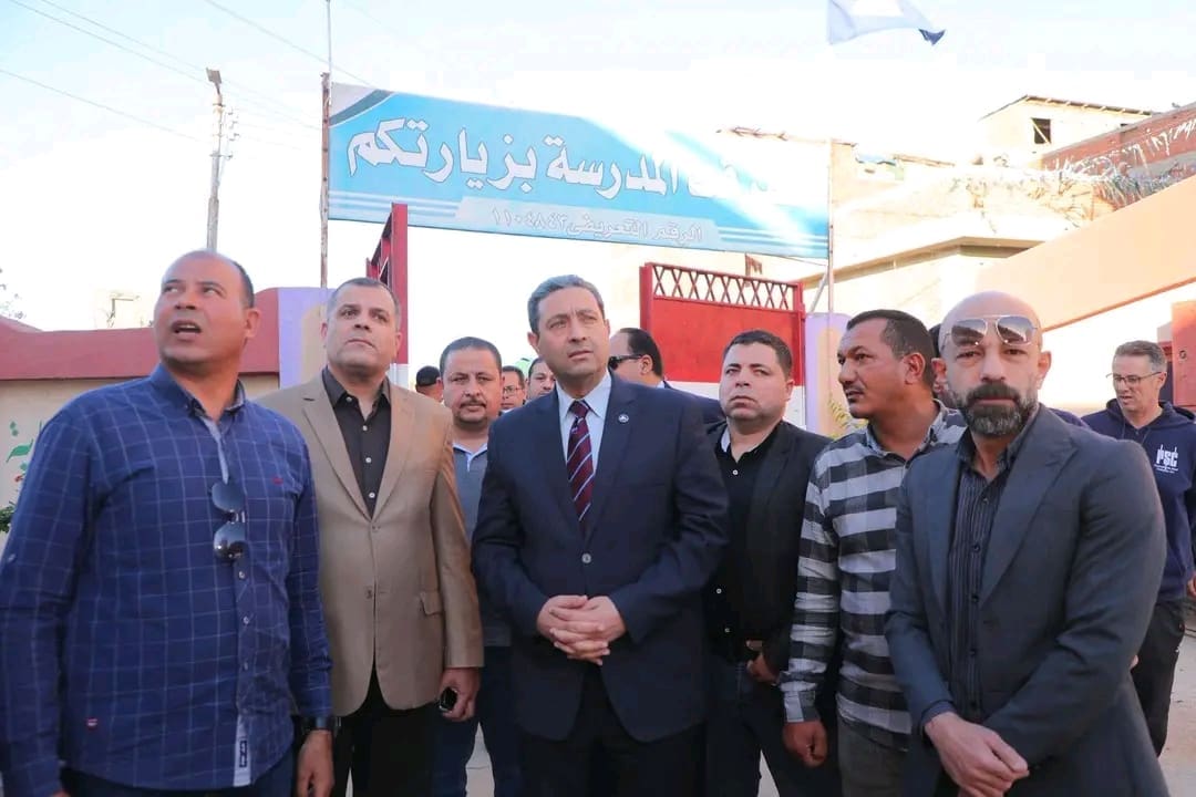 محافظ دمياط يزور مدرسة أولاد حمام الإعدادية محل ضرب المعلمة: لا تنساقوا وراء الشائعات 1 1746700846778 محافظ دمياط محافظ دمياط يزور مدرسة أولاد حمام الإعدادية محل ضرب المعلمة: لا تنساقوا وراء الشائعات موقع في الجامعة