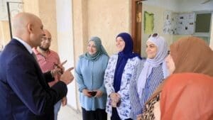 أبرزها الاطمئنان على الطلاب ومصافحتهم.. 11 صور ترصد نشاط وزير التعليم خلال جولته 10 أبرزها الاطمئنان على الطلاب ومصافحتهم.. 10 صور ترصد نشاط وزير التعليم خلال جولته