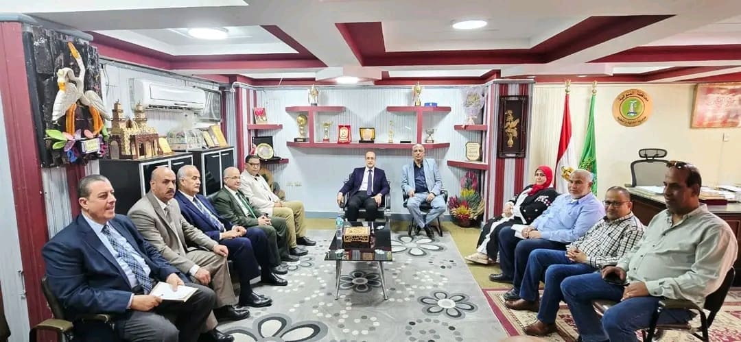 توجيهات من وكيل تعليم المنوفية لمديري الإدارات استعدادا للامتحانات 2025 1 1747126041328 توجيهات من وكيل تعليم المنوفية لمديري الإدارات استعدادا للامتحانات 2025 موقع في الجامعة