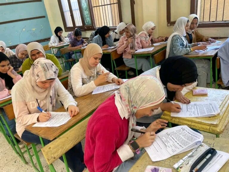 تعليم القليوبية: استمرار تدريب طلاب الشهادة الإعدادية 2025 على نظام البوكليت 11 1747128994982 تعليم تعليم القليوبية: استمرار تدريب طلاب الشهادة الإعدادية 2025 على نظام البوكليت موقع في الجامعة