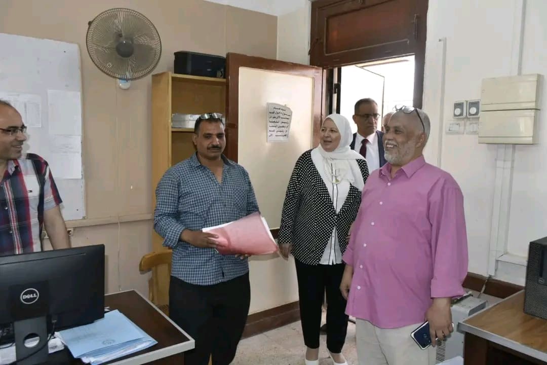 مدير تعليم بني سويف تتفقد سير العمل بكنترول التعليم الصناعي بمدرسة الميكانيكية 1 1747136810884 مدير تعليم بني سويف تتفقد سير العمل بكنترول التعليم الصناعي بمدرسة الميكانيكية موقع في الجامعة