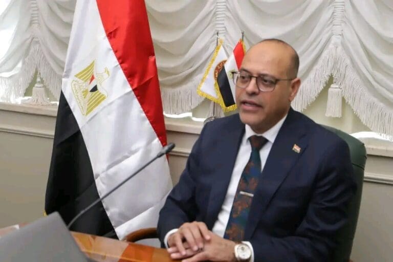 فرصة للأطباء.. وظائف بالسعودية بمقابل 13 ألف ريال 5 1747214842321 محافظ أسيوط فرصة للأطباء.. وظائف بالسعودية بمقابل 13 ألف ريال موقع في الجامعة