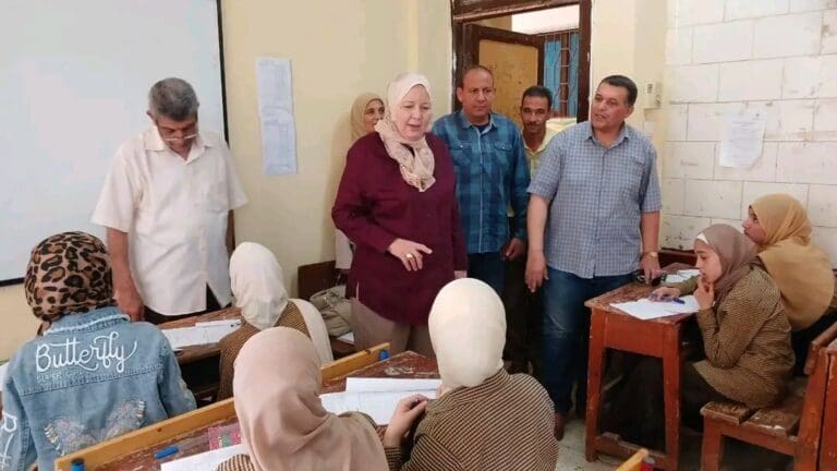خلال زيارة.. وكيل تعليم بني سويف تطمئن على الطلاب أثناء الامتحانات 9 1747648111563 الجديد خلال زيارة.. وكيل تعليم بني سويف تطمئن على الطلاب أثناء الامتحانات موقع في الجامعة