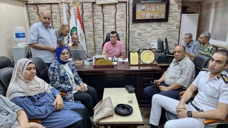 مدير تعليم سوهاج لمديري الإدارات: تنفيذ لائحة الانضباط المدرسي للتصدي لأي محاولات غش 12 1748087664642 الشهادة الإعدادية مدير تعليم سوهاج لمديري الإدارات: تنفيذ لائحة الانضباط المدرسي للتصدي لأي محاولات غش موقع في الجامعة