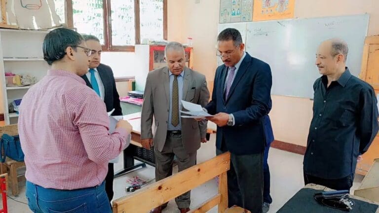 خلال جولة لمتابعة الامتحانات.. مدير عام التفتيش والرقابة بالتعليم يشيد بانضباط لجان الفيوم 10 1748090558032 الشهادة الإعدادية خلال جولة لمتابعة الامتحانات.. مدير عام التفتيش والرقابة بالتعليم يشيد بانضباط لجان الفيوم موقع في الجامعة