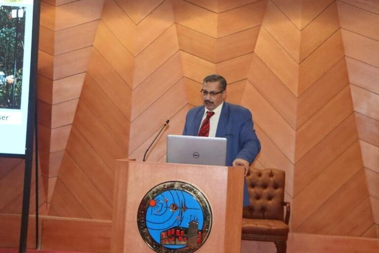 العالم يتعرض لذروة العاصفة الشمسية غدًا وإمكانية قطع الانترنت والاتصالات.. ما موقف مصر؟ 18 184 مدارس بلا تدخين العالم يتعرض لذروة العاصفة الشمسية غدًا وإمكانية قطع الانترنت والاتصالات.. ما موقف مصر؟ موقع في الجامعة