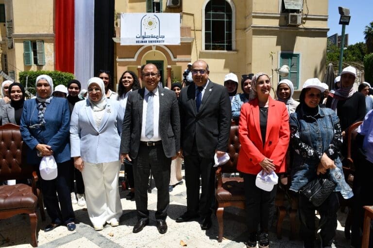 جامعة حلوان تواكب رؤية الدولة في رفع وعي الشباب وتفعيل مشروع تنمية الأسرة 1 3049ac45 9b97 4b79 a339 2a44321d78d4 جامعة حلوان جامعة حلوان تواكب رؤية الدولة في رفع وعي الشباب وتفعيل مشروع تنمية الأسرة موقع في الجامعة