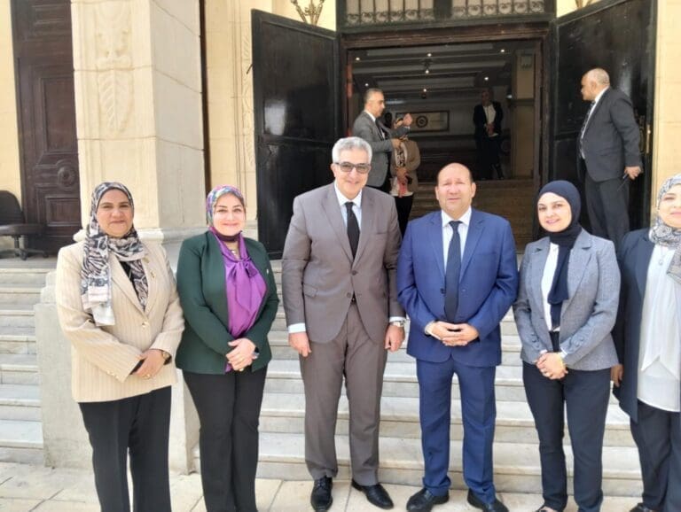 وفد جامعة دمنهور يشارك بورشة عمل تدريبية بعنوان "كيفية إدارة الجائزة الداخلية" المنظمة من قبل جائزة مصر للتميز الحكومي 20 98525714 6950 4561 9fd4 48936beae70a العلاج الطبيعي وفد جامعة دمنهور يشارك بورشة عمل تدريبية بعنوان "كيفية إدارة الجائزة الداخلية" المنظمة من قبل جائزة مصر للتميز الحكومي موقع في الجامعة