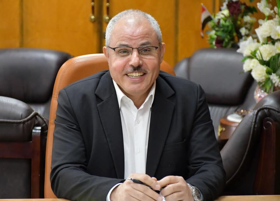 ختام فعاليات برنامج "إعداد المراسل بين حقيقة الخبر وعين الحدث" بجامعة قناة السويس 1 FB IMG 1746341525277 جامعة قناة السويس ختام فعاليات برنامج "إعداد المراسل بين حقيقة الخبر وعين الحدث" بجامعة قناة السويس موقع في الجامعة