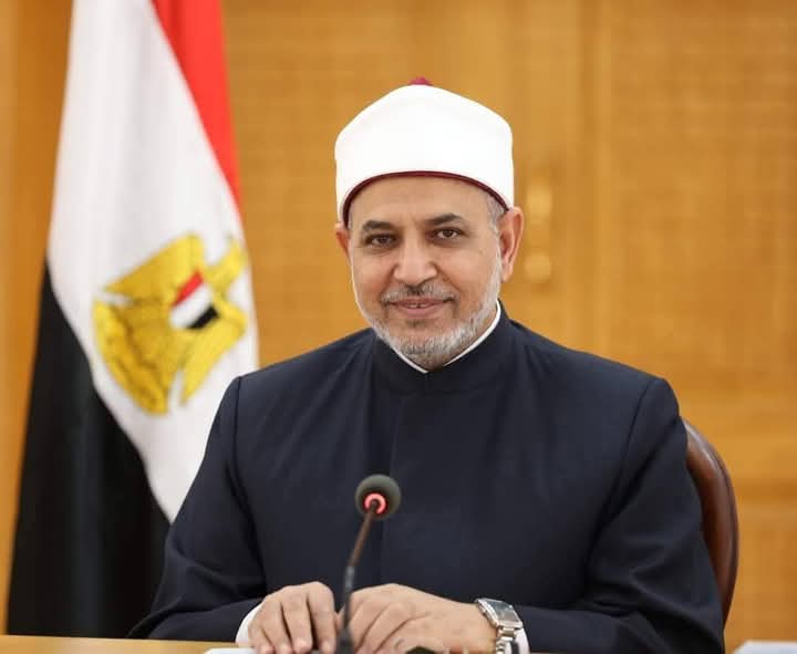 مقام إبراهيم في القرآن.. رئيس جامعة الأزهر يكشف سر البدء بالصلاة قبل أركان الحج 1 الدكتور سلامة داود