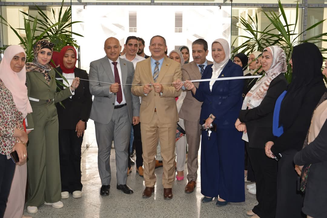 عروض فنية ومشروعات ميدانية تكشف تميز طلاب جامعة دمياط 1 FB IMG 1747153611264 جامعة دمياط عروض فنية ومشروعات ميدانية تكشف تميز طلاب جامعة دمياط موقع في الجامعة