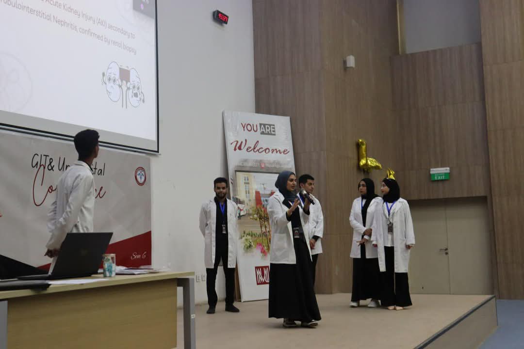 طلاب "طب المنصورة" يتألقون في الجولة الإكلينيكية الكبرى بالجامعة 1 FB IMG 1747243024829 المنصورة طلاب "طب المنصورة" يتألقون في الجولة الإكلينيكية الكبرى بالجامعة موقع في الجامعة