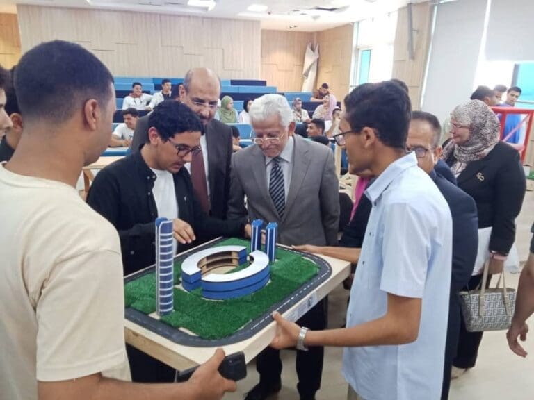 مشاريع طلابية واعدة ببرنامجي "هندسة الإنشاءات وإدارة التشييد " في جامعة الزقازيق الأهلية 9 FB IMG 1747296841938 بني سويف مشاريع طلابية واعدة ببرنامجي "هندسة الإنشاءات وإدارة التشييد " في جامعة الزقازيق الأهلية موقع في الجامعة
