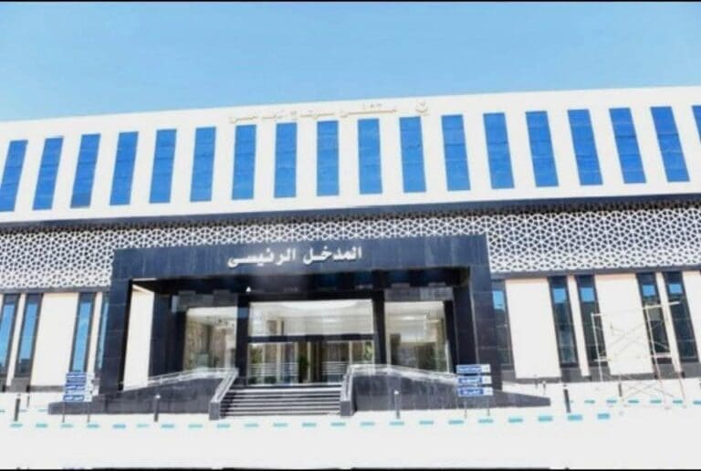 "معجزة طبية في سوهاج".. إنقاذ طفل من الموت بعد اختراق سيخ حديدي لرقبته ووجهه بمستشفى الجامعة 5 FB IMG 1747486115290 مدارس بلا تدخين "معجزة طبية في سوهاج".. إنقاذ طفل من الموت بعد اختراق سيخ حديدي لرقبته ووجهه بمستشفى الجامعة موقع في الجامعة