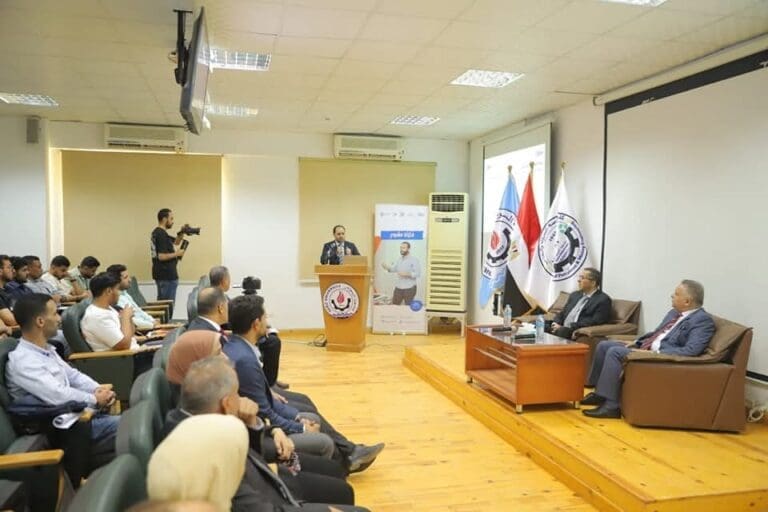 جامعة السويس تفتح أبواب الإبداع في "هاكاثون طموح 2025" 12 FB IMG 1747829706093 أمين الأعلى للجامعات جامعة السويس تفتح أبواب الإبداع في "هاكاثون طموح 2025" موقع في الجامعة