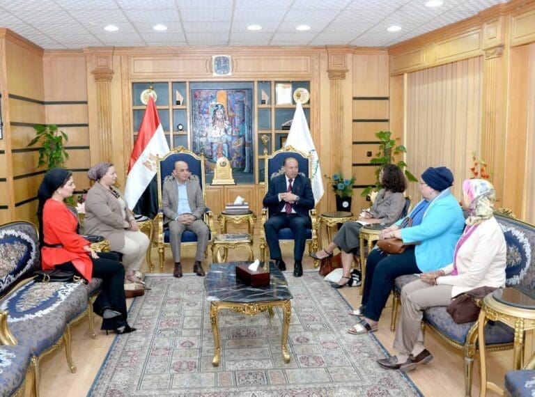 رئيس جامعة المنصورة يلتقي وفد الوكالة الفرانكفونية لبحث سبل تعزيز التعاون 9 FB IMG 1748100475629 جامعة كفر الشيخ رئيس جامعة المنصورة يلتقي وفد الوكالة الفرانكفونية لبحث سبل تعزيز التعاون موقع في الجامعة
