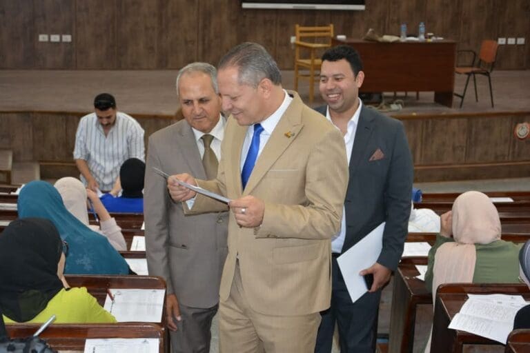 رئيس جامعة دمياط يتفقد لجان حقوق ويشيد بالانضباط| صور 1 FB IMG 1748437062651 1 دمياط رئيس جامعة دمياط يتفقد لجان حقوق ويشيد بالانضباط| صور موقع في الجامعة