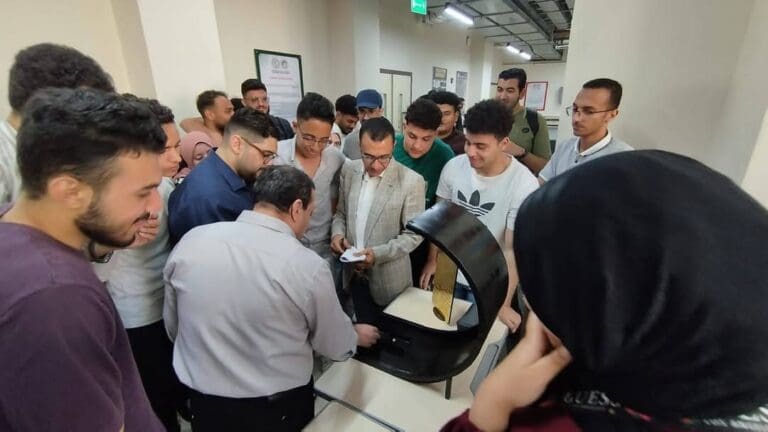 كلية الهندسة بالمنصورة الأهلية تنظّم يومًا علميًا تفاعليًا لطلاب "ميكانيكا (2)" لربط الدراسة النظرية بالتطبيق الصناعي 27 FB IMG 1748603429244 التعليم كلية الهندسة بالمنصورة الأهلية تنظّم يومًا علميًا تفاعليًا لطلاب "ميكانيكا (2)" لربط الدراسة النظرية بالتطبيق الصناعي موقع في الجامعة