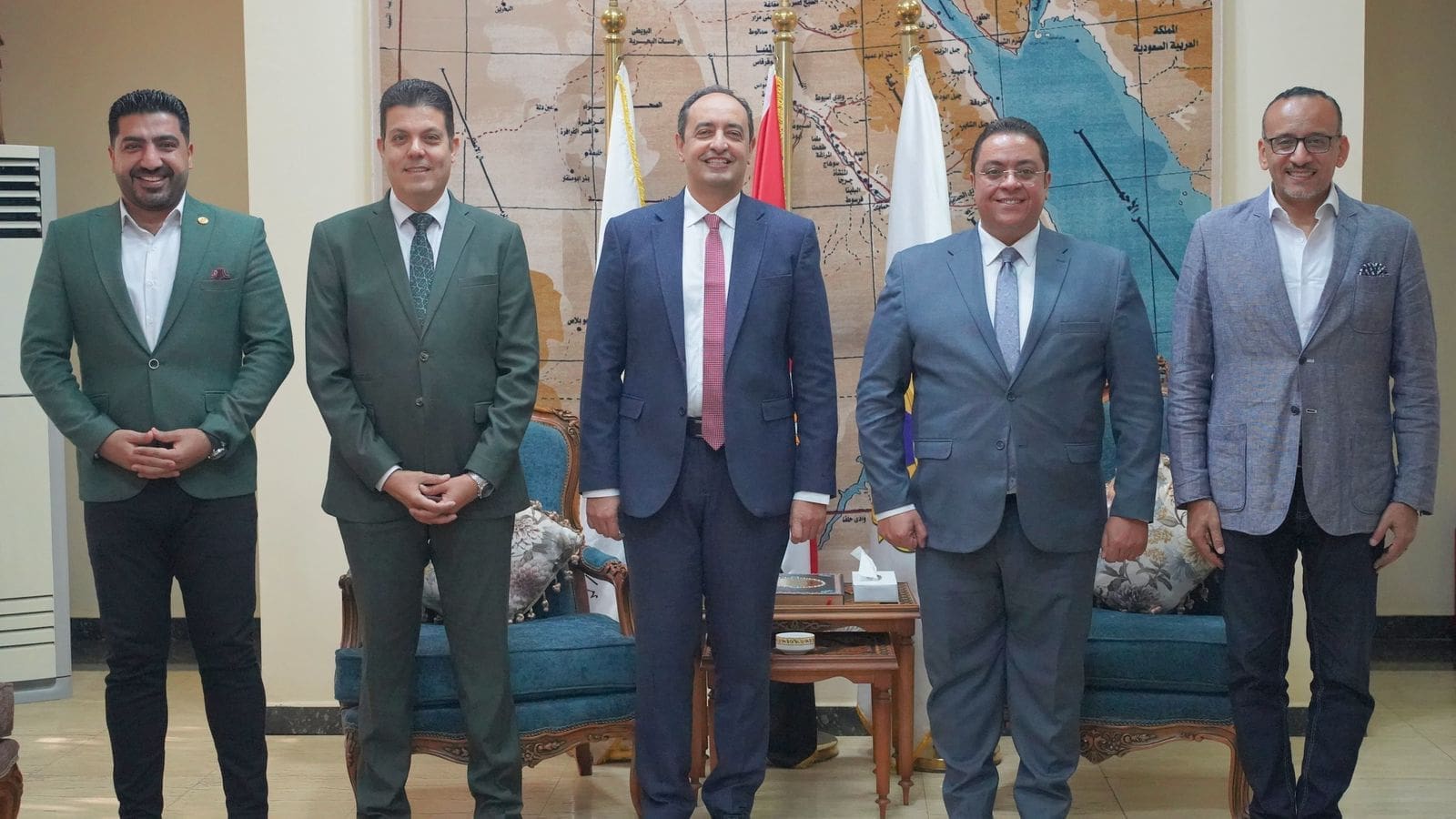"ملتقى الوعي الجامعي".. حوارات تصنع القادة وتعزز الانتماء في قلب الجمهورية الجديدة 1 IMG 20250507 WA0017 الوعي "ملتقى الوعي الجامعي".. حوارات تصنع القادة وتعزز الانتماء في قلب الجمهورية الجديدة موقع في الجامعة