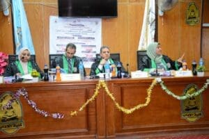 "الاندماج الإعلامي وتأثيره على المحتوى الرقمي".. جامعة سوهاج تمنح درجة الدكتوراه للباحث أحمد جعفر محمد 4 "الاندماج الإعلامي وتأثيره على المحتوى الرقمي".. جامعة سوهاج تمنح درجة الدكتوراة للباحث أحمد جعفر محمد