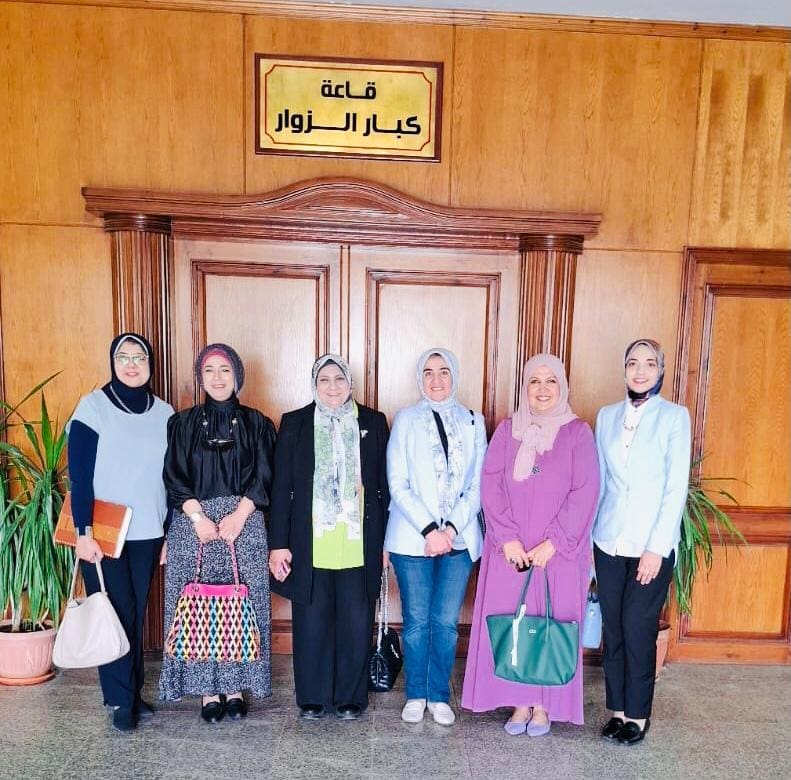 وفد جامعة بورسعيد يشارك في ورشة عمل ضمن مبادرة "تحالف وتنمية" بجامعة قناة السويس 1 IMG 20250511 WA0027 جامعة بورسعيد وفد جامعة بورسعيد يشارك في ورشة عمل ضمن مبادرة "تحالف وتنمية" بجامعة قناة السويس موقع في الجامعة