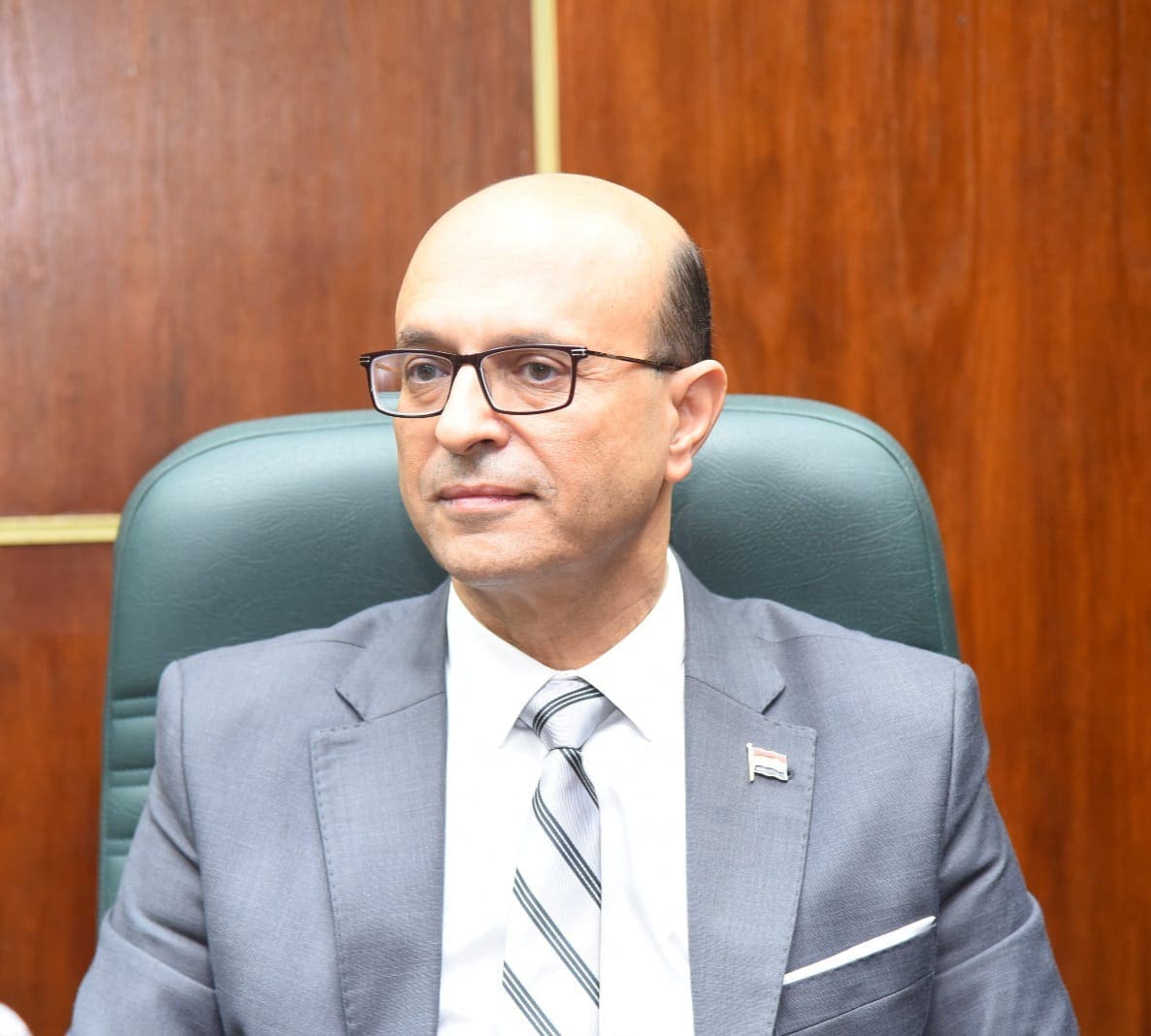 في يومهم العالمي.. رئيس جامعة أسيوط يهنئ كوادر مهنة التمريض 1 IMG 20250511 WA0058 1 رئيس جامعة أسيوط في يومهم العالمي.. رئيس جامعة أسيوط يهنئ كوادر مهنة التمريض موقع في الجامعة