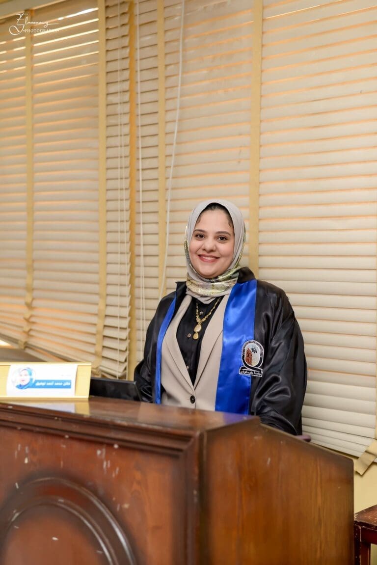 "تأثير التدريبات الوظيفية باستخدام الأثقال المطاطية".. درجة الدكتوراة للباحثة فاتن توفيق بجامعة جنوب الوادي 10 "تأثير التدريبات الوظيفية باستخدام الأثقال المطاطية".. درجة الدكتوراة للباحثة فاتن توفيق بجامعة جنوب الوادي