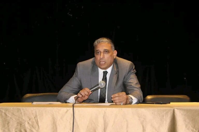 مدير تعليم الجيزة : "استعداداتنا للامتحانات لا تقبل التأجيل.. وسلامة الطلاب أولوية لا تُمس" 8 IMG 20250515 WA0100 التعليم مدير تعليم الجيزة : "استعداداتنا للامتحانات لا تقبل التأجيل.. وسلامة الطلاب أولوية لا تُمس" موقع في الجامعة