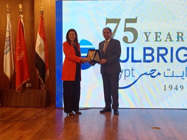 رئيس جامعة بورسعيد يستقبل المدير التنفيذي لهيئة فولبرايت 10 IMG 20250519 WA0001 المعهد العالي للهندسة رئيس جامعة بورسعيد يستقبل المدير التنفيذي لهيئة فولبرايت موقع في الجامعة