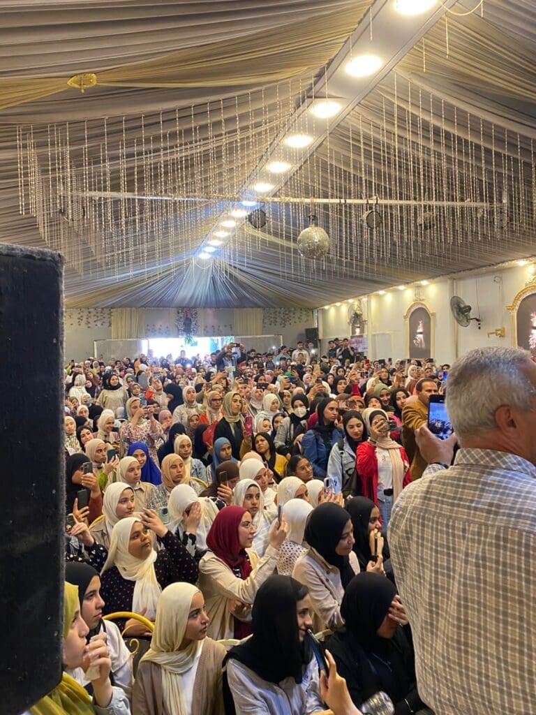"ساعة خير".. مبادرة تعليمية تُشعل الحماس في نفوس طلاب الثانوية بفاقوس لليوم الثالث على التوالي 5 IMG 20250519 WA0893 جامعة سفنكس "ساعة خير".. مبادرة تعليمية تُشعل الحماس في نفوس طلاب الثانوية بفاقوس لليوم الثالث على التوالي موقع في الجامعة