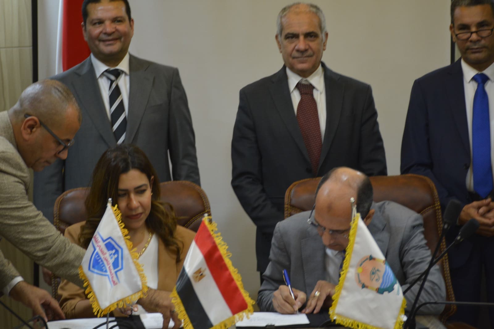 تعاون بين هيئة التأمين الصحي الشامل ومستشفيات جامعة أسوان لإطلاق مرحلة جديدة من الرعاية الطبية 1 جامعة أسوان