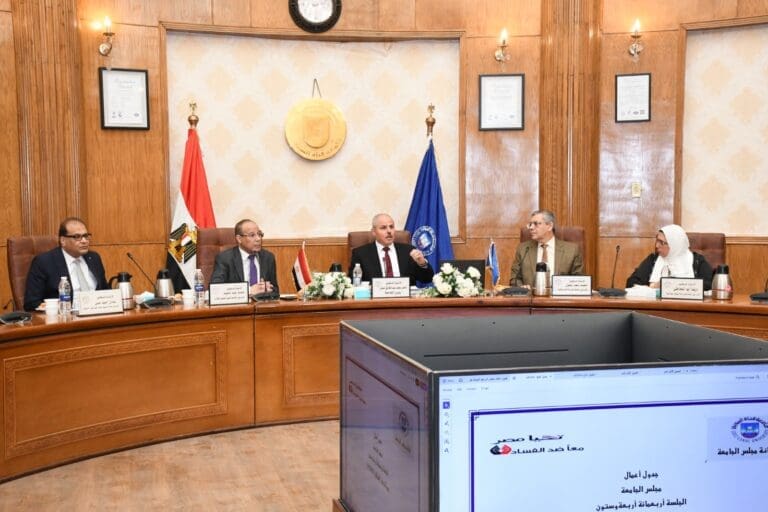 تعليمات هامة من رئيس جامعة قناة السويس للطلاب بشان امتحانات نهاية العام .. تعرف عليها 15 رئيس جامعة قناة السويس