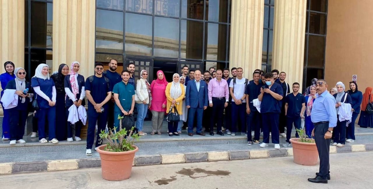 كلية الأسنان بجامعة الأهرام الكندية تنظم قافلة توعوية وعلاجية للأطفال بمركز الأحباب 1 كلية الأسنان بجامعة الأهرام الكندية تنظم قافلة توعوية وعلاجية للأطفال بمركز الأحباب