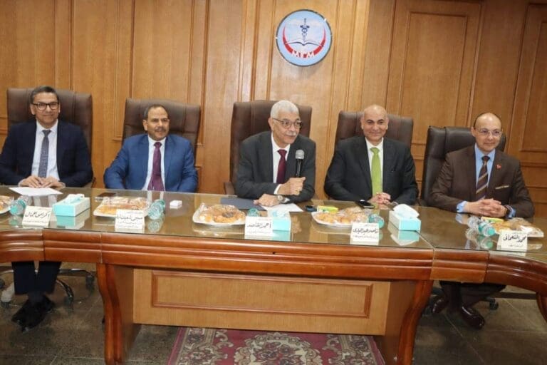 رئيس جامعة المنوفية يلتقي بالعمداء ويؤكد على جاهزية الكليات لانطلاق امتحانات الفصل الدراسي الثاني 16 IMG 0452 الدلتا رئيس جامعة المنوفية يلتقي بالعمداء ويؤكد على جاهزية الكليات لانطلاق امتحانات الفصل الدراسي الثاني موقع في الجامعة