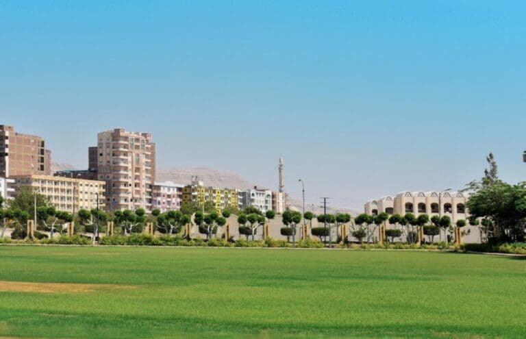 المعهد العالي لنظم التجارة الإلكترونية بسوهاج 2025.. التخصصات والمصاريف والمؤهلات المطلوبة 18 IMG 0495 رئيس المعهد العالي لنظم التجارة الإلكترونية بسوهاج 2025.. التخصصات والمصاريف والمؤهلات المطلوبة موقع في الجامعة