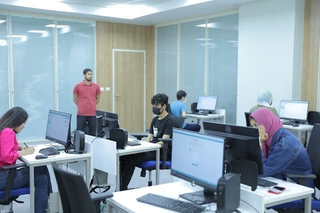 علمي رياضة يدخل كليات إيه؟.. أهم الكليات لطلاب الثانوية 2025 1 علمي رياضة يدخل كليات إيه؟.. أهم الكليات لطلاب الثانوية 2025