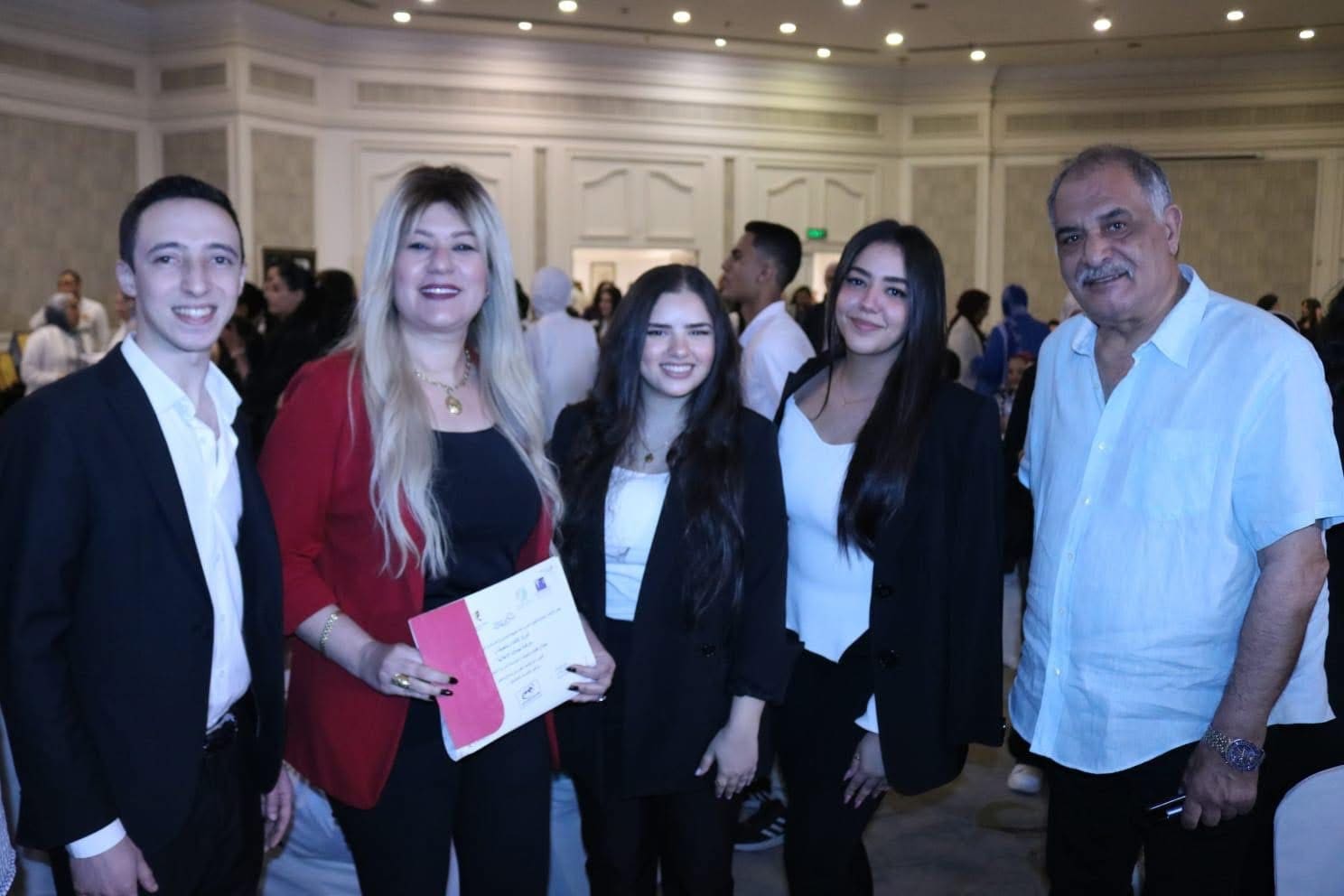الفنان رياض الخولي يهنئ طلاب إعلام بالجامعة العربية المفتوحة لهذا السبب 1 IMG 9345 رياض الخولي الفنان رياض الخولي يهنئ طلاب إعلام بالجامعة العربية المفتوحة لهذا السبب موقع في الجامعة